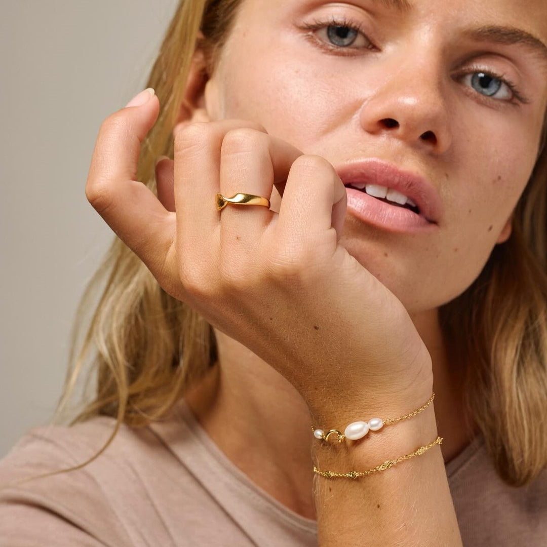 Enamel Copenhagen Kia Gold Bracelet. Item code B124GM.