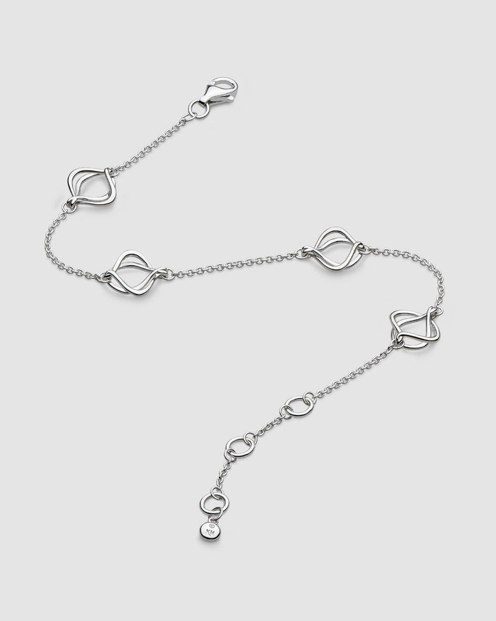 Niche Jewellery Kit Heath Alicia Fine Silver Station Bracelet detail