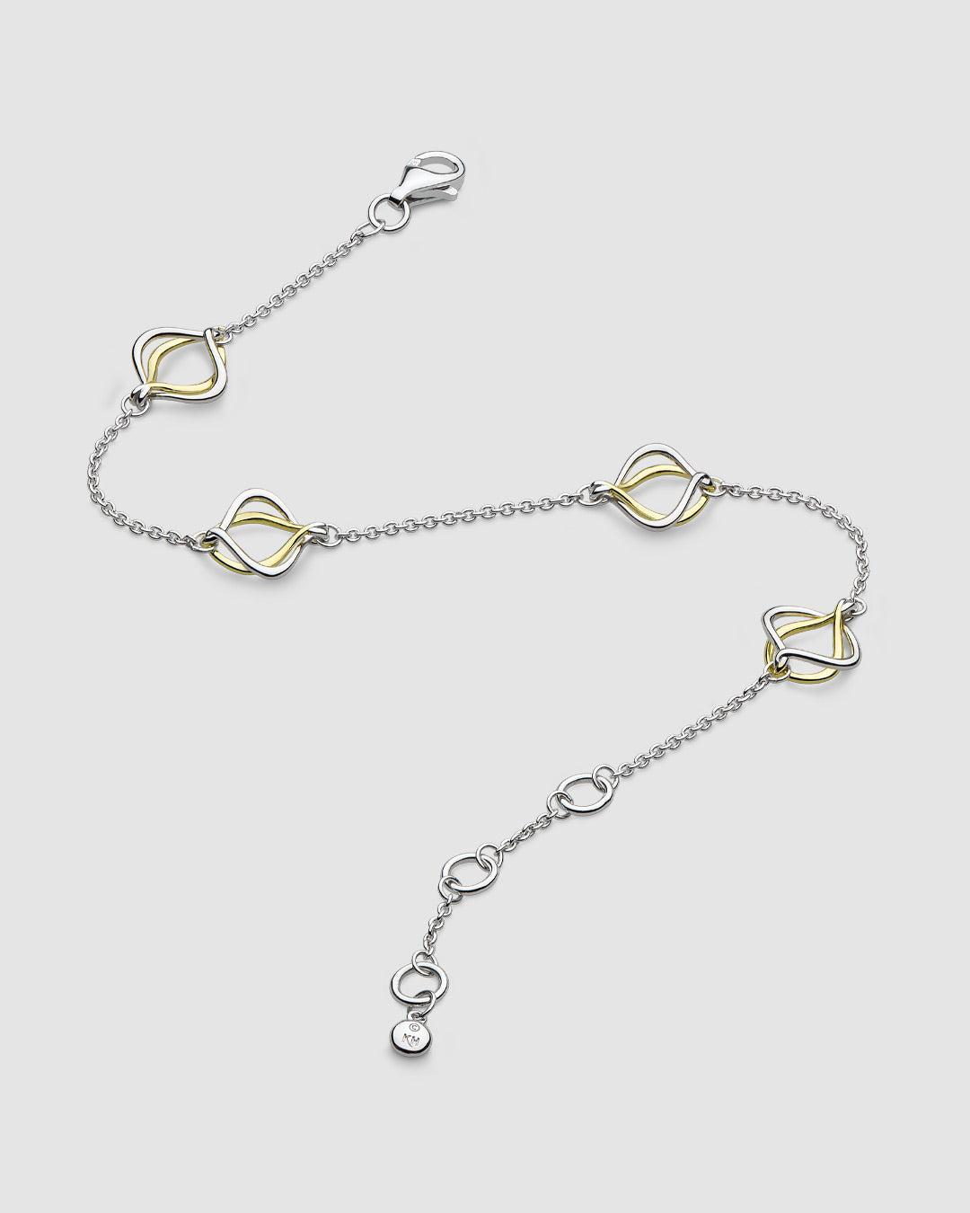 Niche Jewellery Kit Heath Alicia Golden Fine Station Bracelet detail