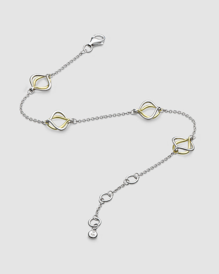 Niche Jewellery Kit Heath Alicia Golden Fine Station Bracelet detail