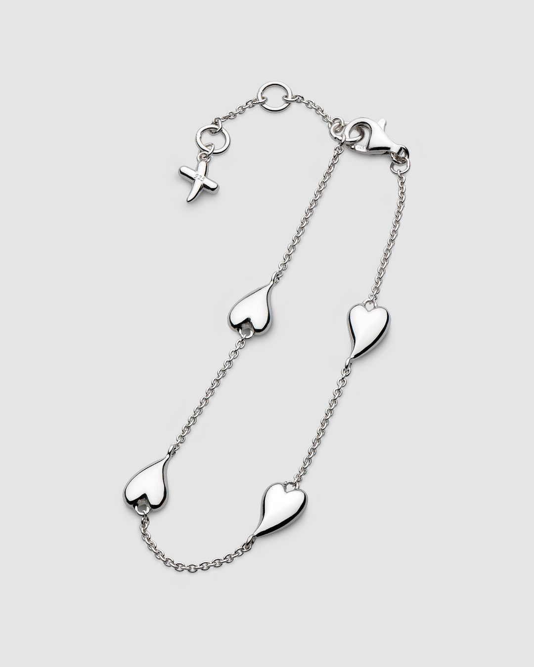 Niche Jewellery Kit Heath Desire Kiss Heart Silver Station Bracelet detail
