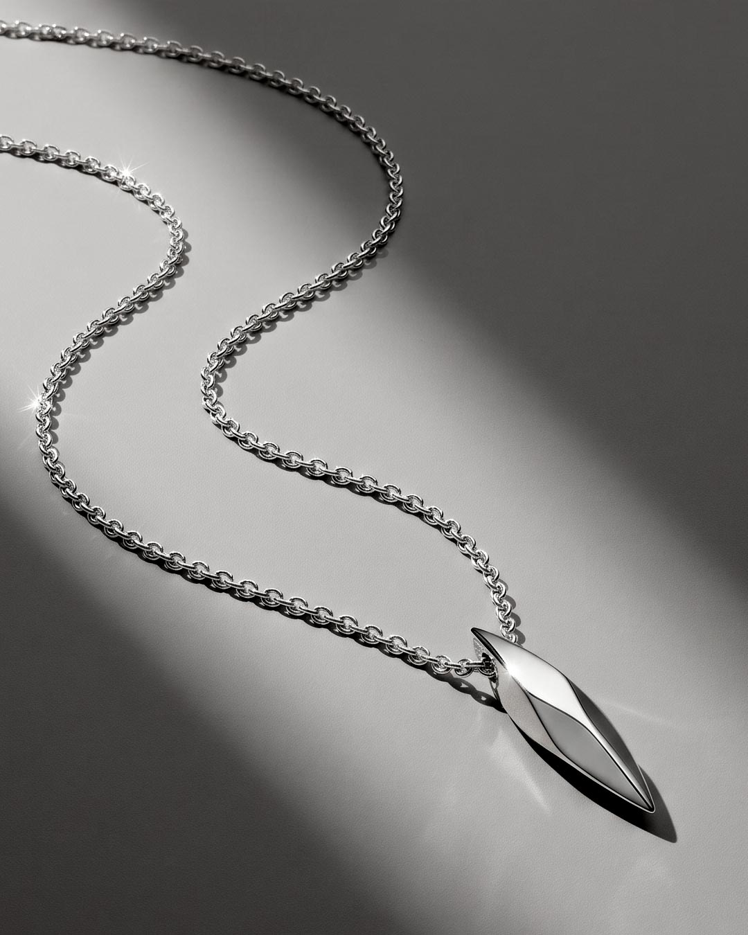 Niche Jewellery Kit Heath Glint Midi Silver Necklace detail