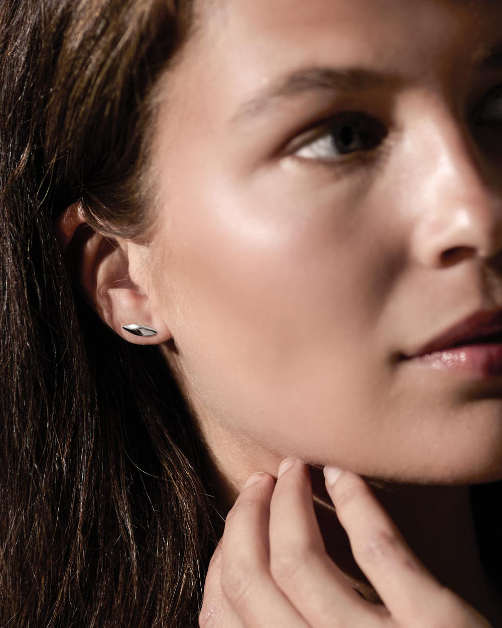 Niche Jewellery Kit Heath Glint Silver Stud Earrings detail
