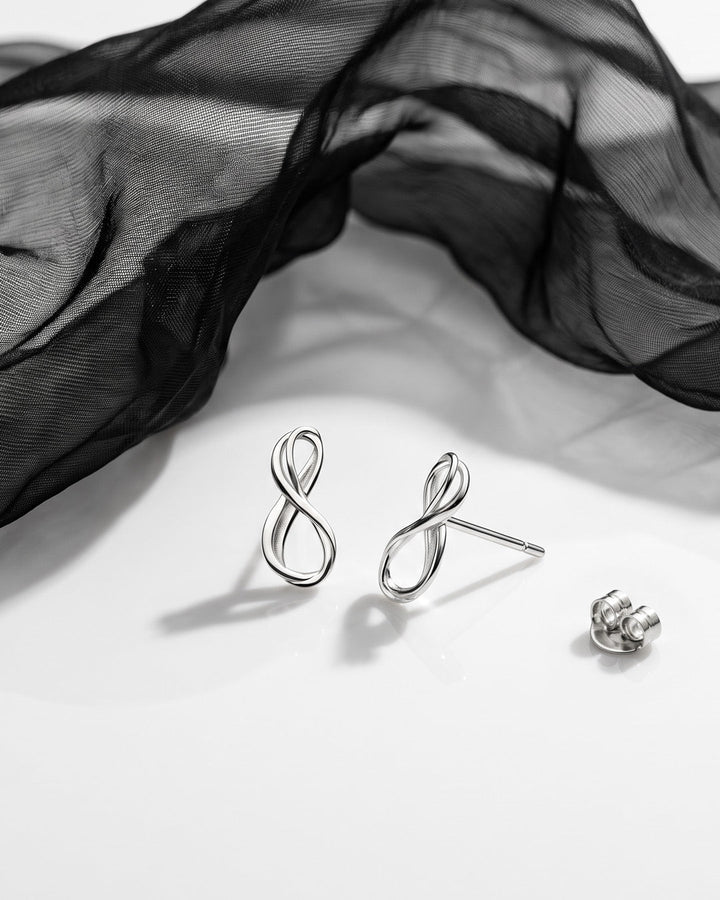 Niche Jewellery Kit Heath Infinity Mini Silver Stud Earrings detail