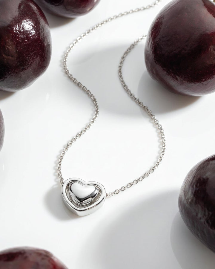 Niche Jewellery Kit Heath Love Silver Heart Necklace detail
