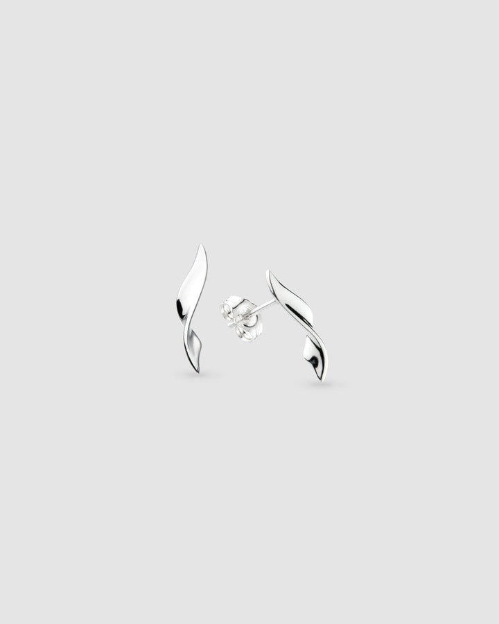 Niche Jewellery Kit Heath Serenity Curve Small Silver Stud Earrings detail