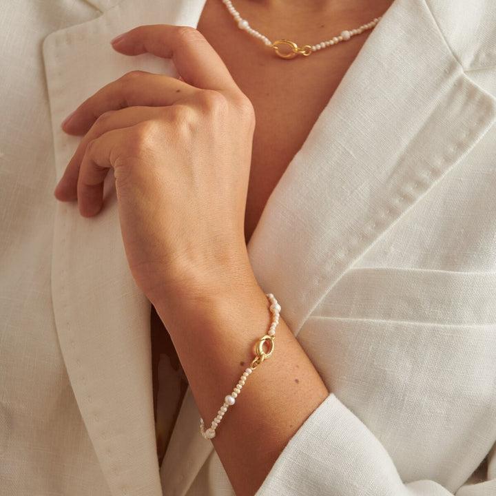 Katie Loxton Pearl Glow Waterproof Gold Bracelet | Item code KLJ6361