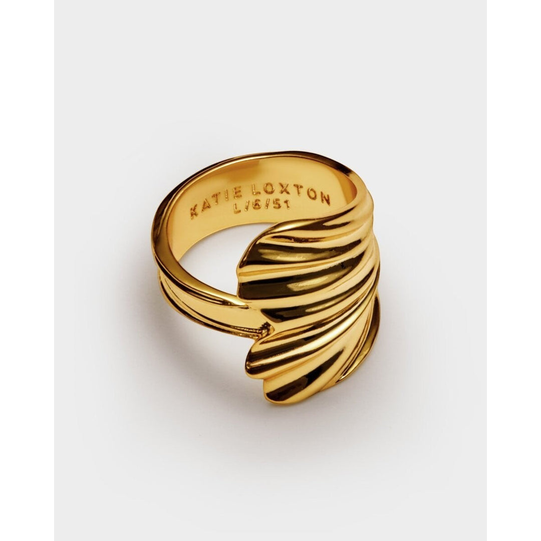 Niche Jewellery: Katie Loxton Floramour waterproof gold ring with a textured, wavy design. 18K gold PVD coating.