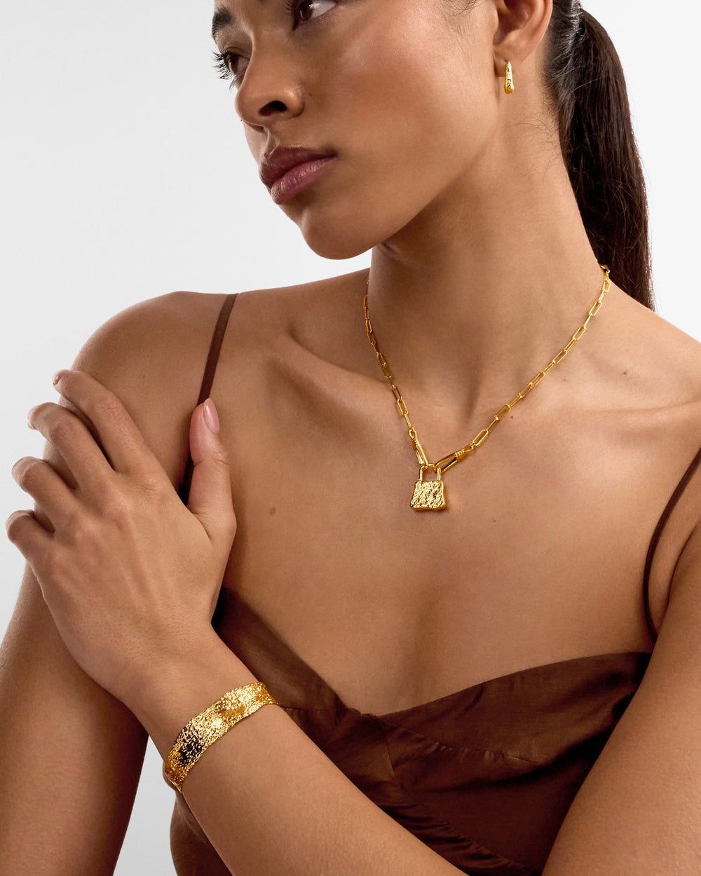 Niche Jewellery Katie Loxton Luxe Lock Textured Waterproof Gold Bangle detail