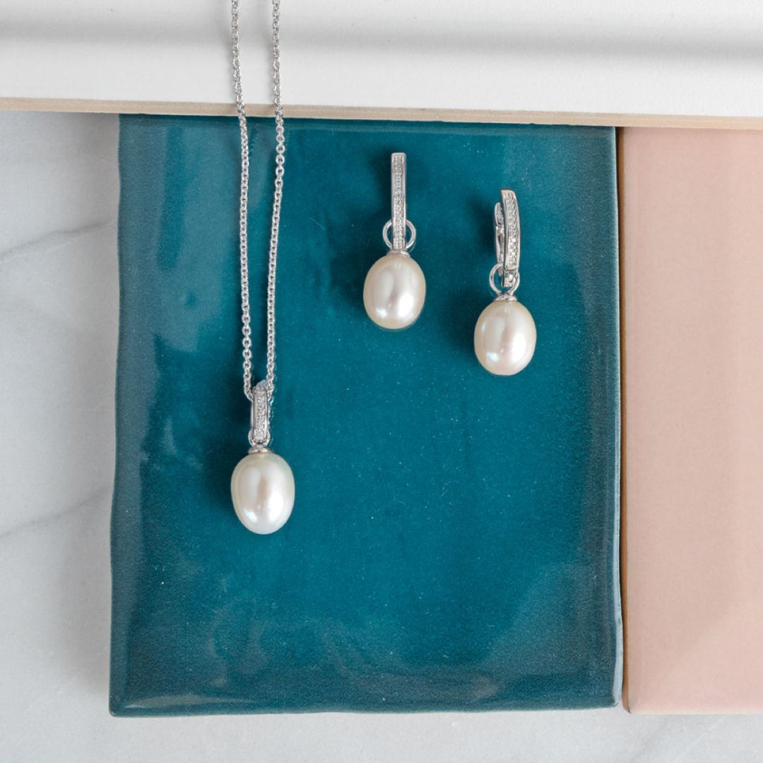 Kit Heath Revival Classic Pearl Glitz CZ Necklace - 90429FPC