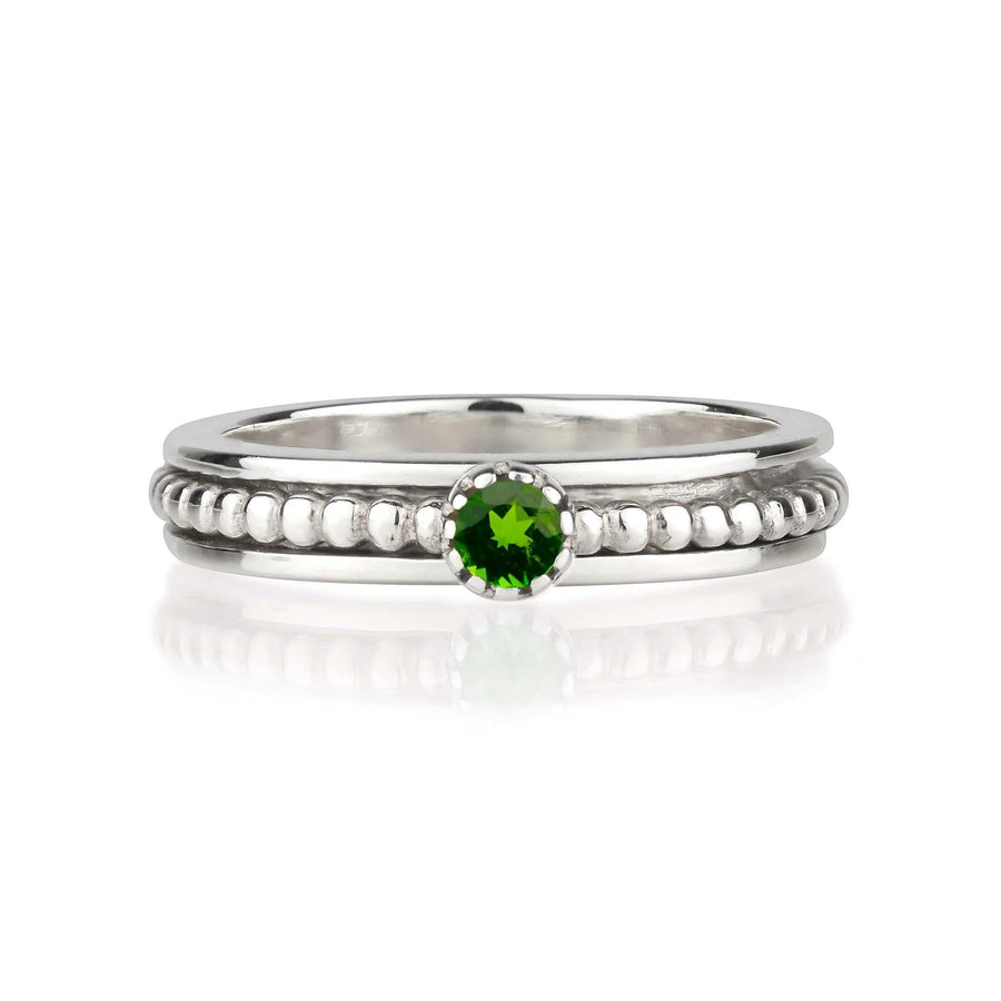 Niche Jewellery Charlotte's Web Lalita sterling silver spinning ring featuring a round forest green chrome diopside.