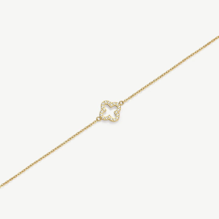 Niche Jewellery D.Louise gold pavé clover charm bracelet on a delicate chain, crafted from tarnish-free stainless steel.