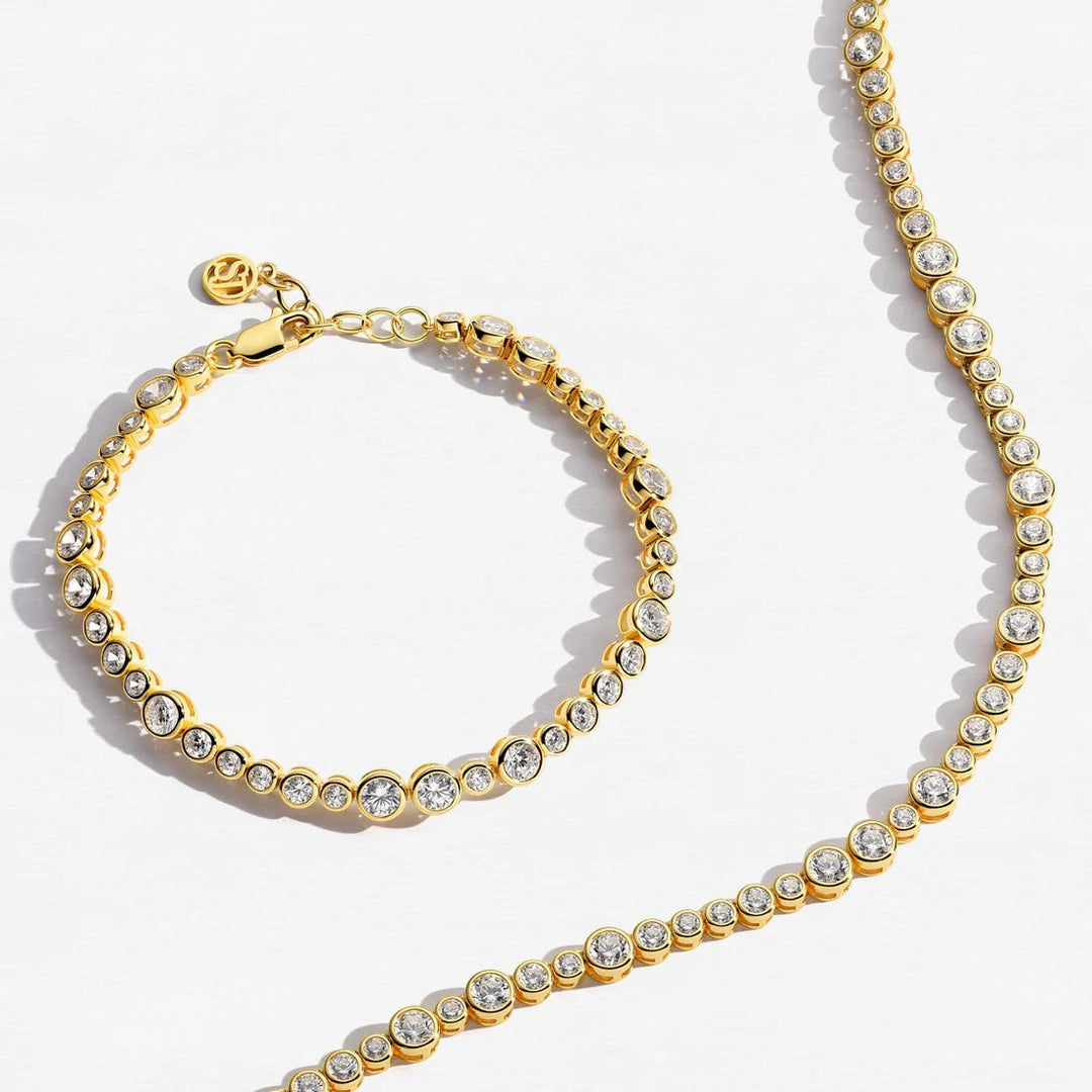 Niche Jewellery Sif Jakobs Sardinien Altro gold-plated sterling silver bracelet with sparkling white zirconia stones.
