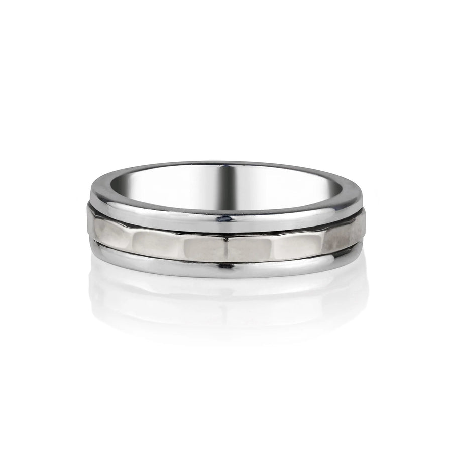 Niche Jewellery Charlotte's Web sterling silver unisex spinning ring with a hammered texture band for fidgeting.