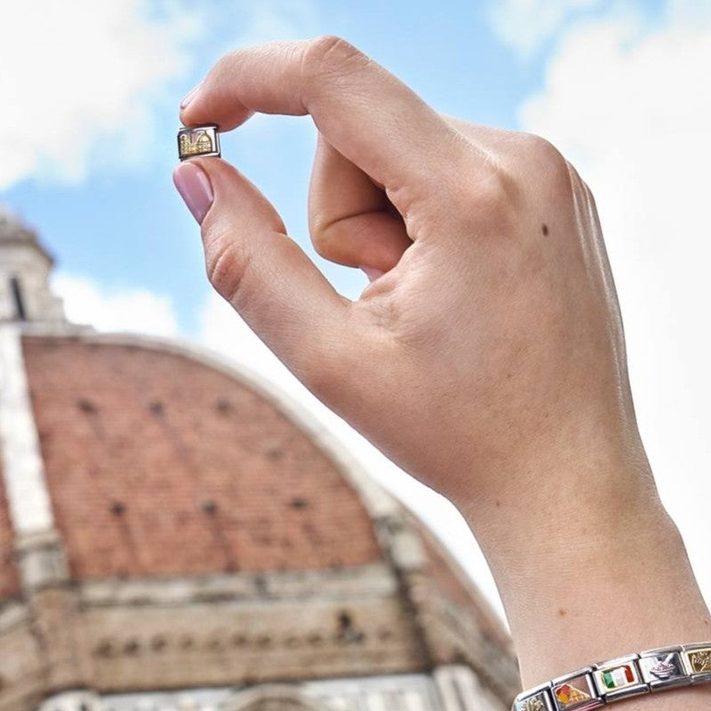 Niche Jewellery Nomination gold Colosseum charm crafted from stainless steel and 18k gold.