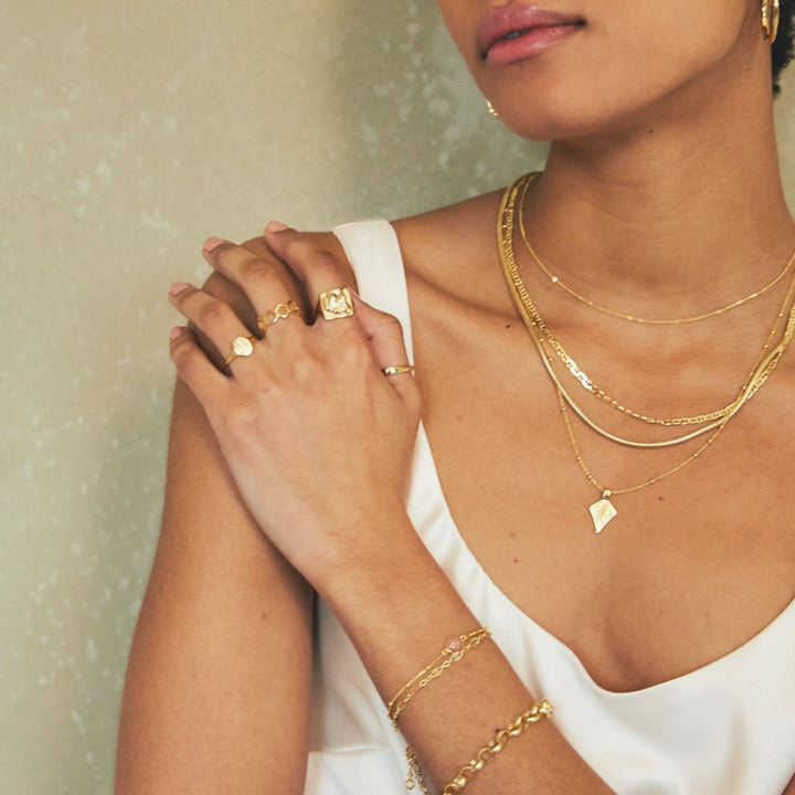 Daisy Rose Quartz Healing Stone Bobble Bracelet - Gold HBR1005_GP