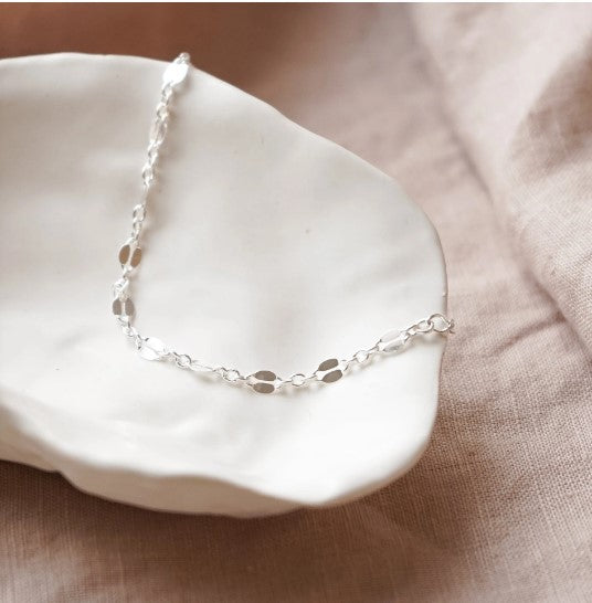 Daisy Peachy Chain Bracelet - Silver RBR08_SLV
