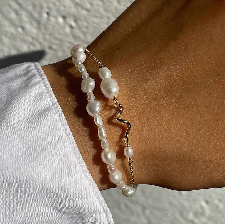 Enamel Copenhagen Pearlie Gold Bracelet. Item code B79G.