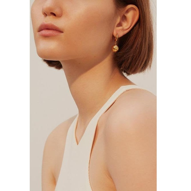 Shyla Rochelle Solid Huggie Earrings