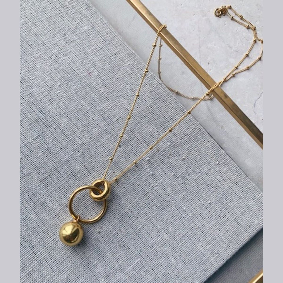 Shyla Layla Pendant Satellite Chain Gold Necklace