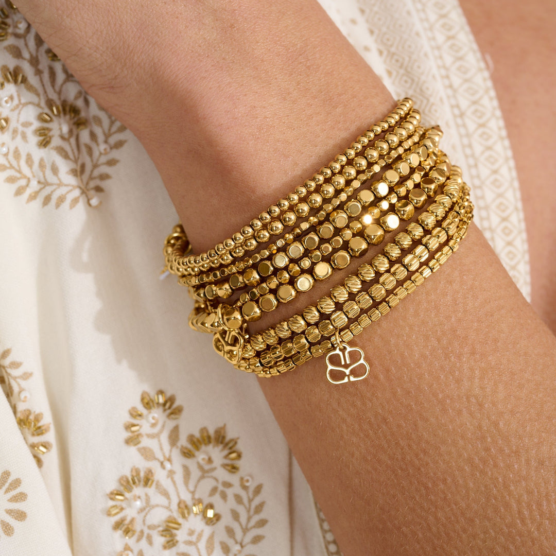 Niche Jewellery Boho Betty Eleanor Gold Bead Stretch Bracelet detail