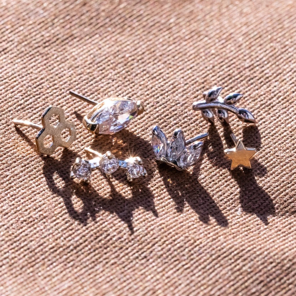 Tish Lyon 14ct White Gold Leaf Threadless Labret Single Earring