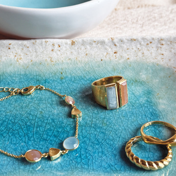 Sarah Alexander Tuscan Sky Gemstone Bar Gold Open Ring