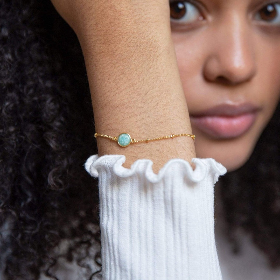 Daisy Amazonite Healing Stone Bobble Bracelet - Gold HBR1003_GP